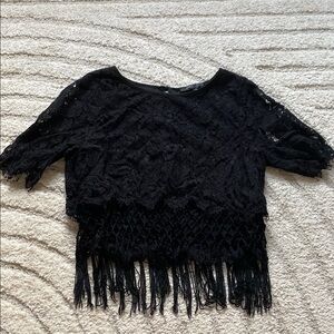 Romeo + Juliet Elegant Black Lace Fringe Top